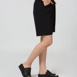 FIG Newton Bermuda Short